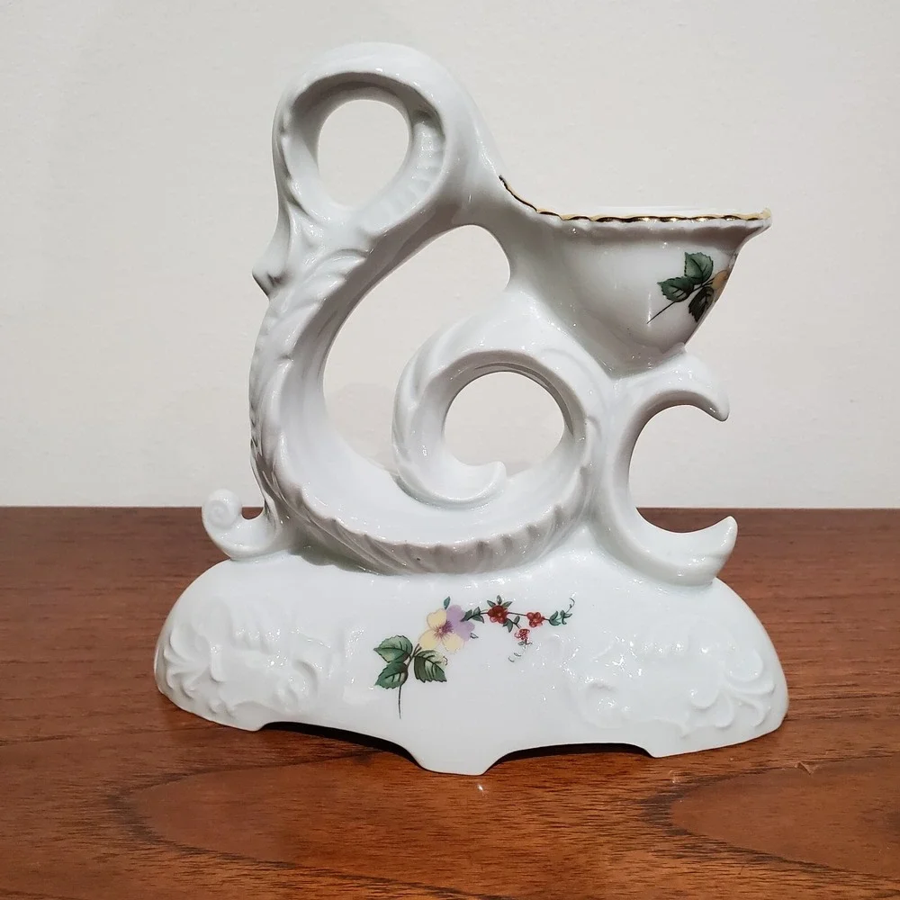 porcelain single candle stick holder white‎ with gold trim and floral design